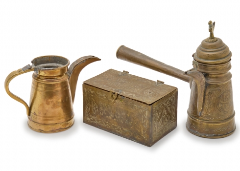שלושה חפצי מתכת איסלמים עתיקים, מהמאה ה-19