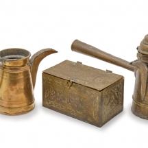 שלושה חפצי מתכת איסלמים עתיקים, מהמאה ה-19