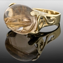טבעת זהב משובצת אבן רוטילייטד קוורץ