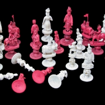 מערכת כלי שחמט ישנה עשויה שנהב