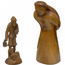 לוט של שני פסלים עשויים עץ (X2)