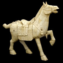 פסל סיני ישן בדמות סוס