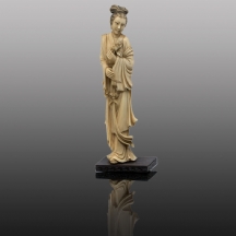 פסל שנהב סיני עתיק