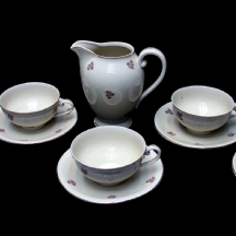 סט צ'כי לשתייה חמה