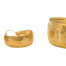 סט עגילים וצמיד