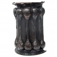 מתקן למטריות עשוי נחושת