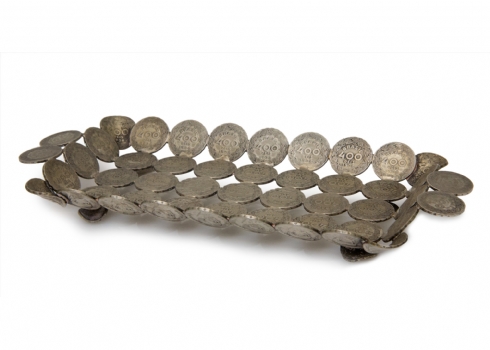 כלי שולחני ישן עשוי מטבעות ברזילאיים
