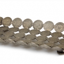 כלי שולחני ישן עשוי מטבעות ברזילאיים