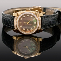 שעון זהב לאישה מתוצרת 'ROLEX'