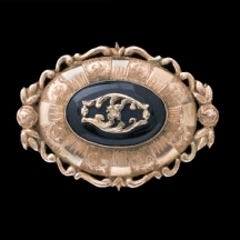 תליון (גם סיכה) רטרו ישן