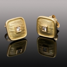 זוג עגילים איכותיים