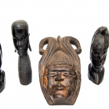 לוט של 5 פסלי עץ אפריקאים