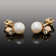 זוג עגילים עשויים זהב צהוב 14 קארט