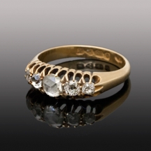 טבעת עתיקה ויקטוריאנית, עשויה זהב צהוב 18 קארט