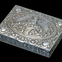 קופסת טבק גרמנית עתיקה עשויה כסף